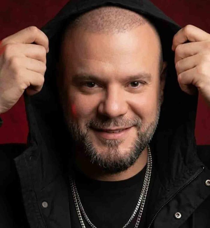 "انتي الأصل" لهاني العمري تشعل المنصات وتحقق مشاهدات عالية!